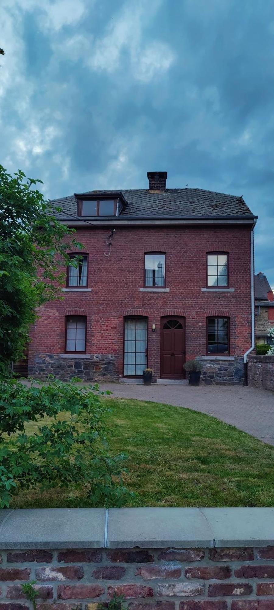 Au Sommet De La Cascade Hotell Stavelot Exteriör bild