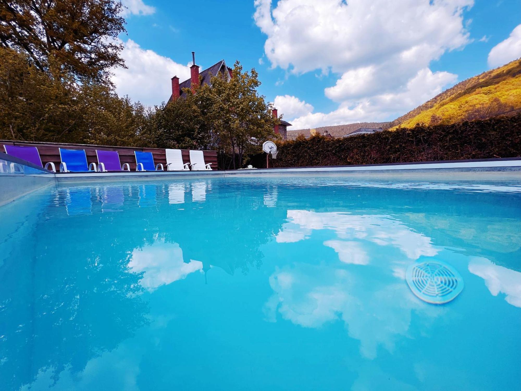 Au Sommet De La Cascade Hotell Stavelot Exteriör bild
