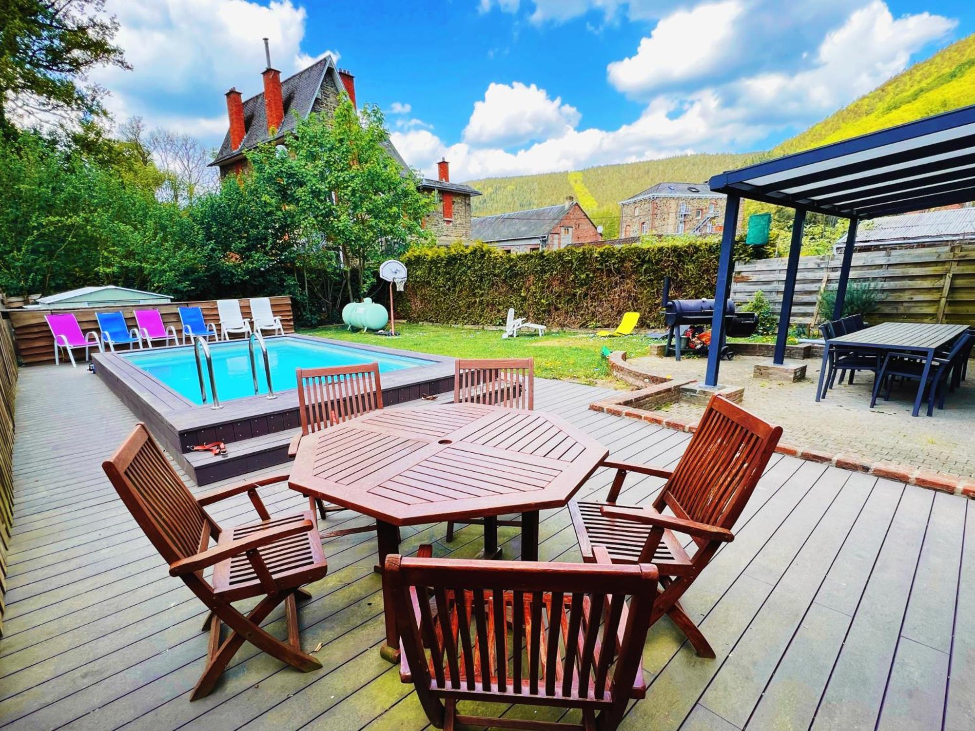 Au Sommet De La Cascade Hotell Stavelot Exteriör bild