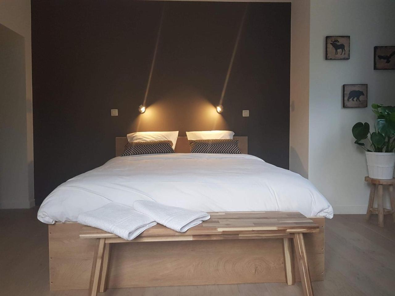 Au Sommet De La Cascade Hotell Stavelot Exteriör bild