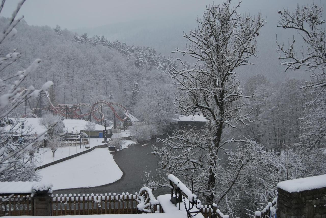 Au Sommet De La Cascade Hotell Stavelot Exteriör bild